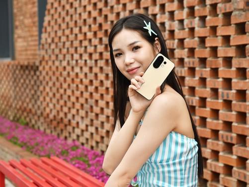 0全面评测：中端产品的轻重博弈j9九游会登录vivo S3(图3)