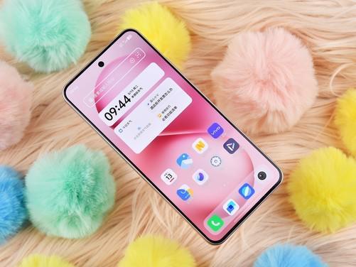 0全面评测：中端产品的轻重博弈j9九游会登录vivo S3(图2)